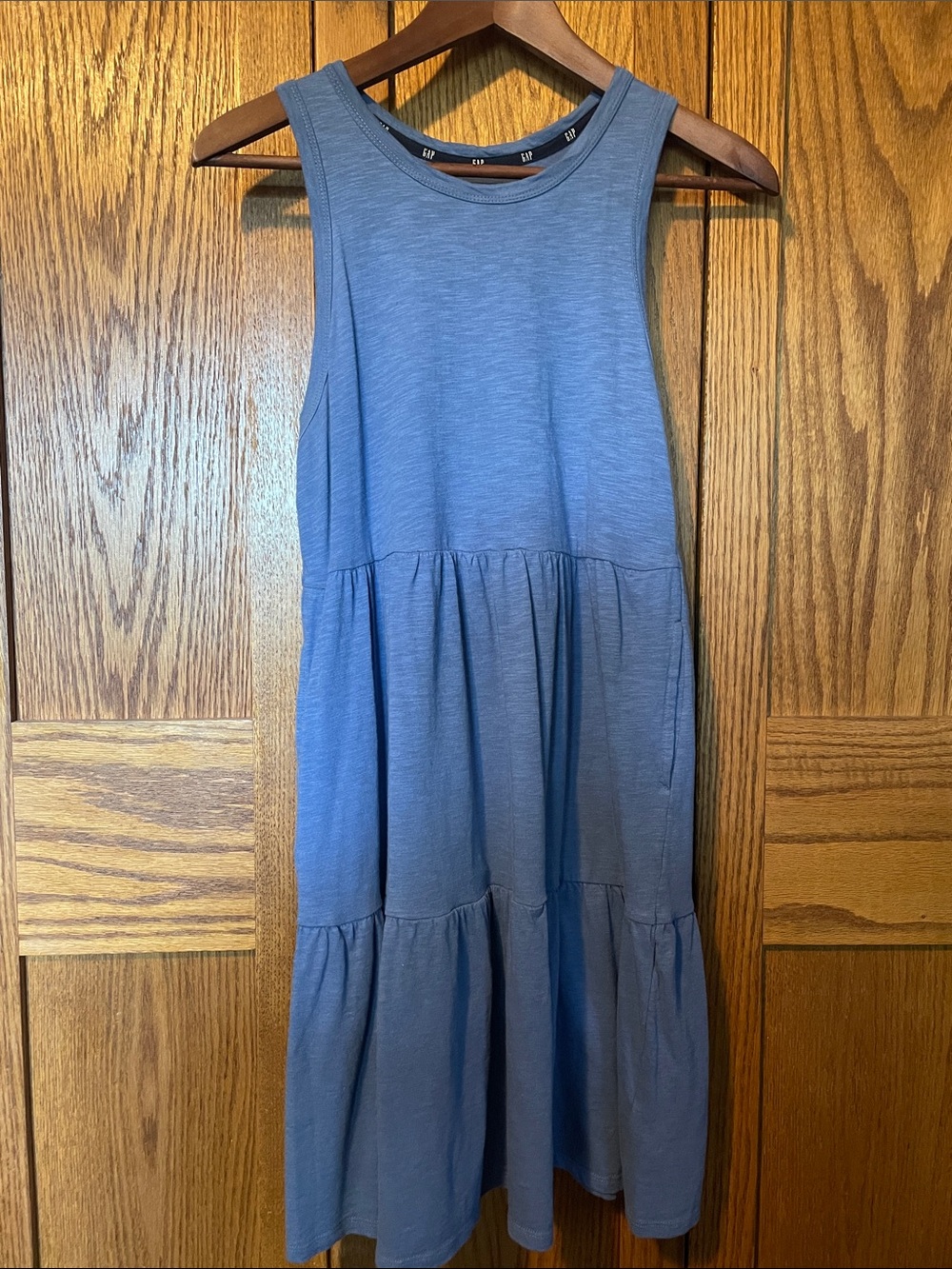 Gap Sleeveless Tiered Midi Dress